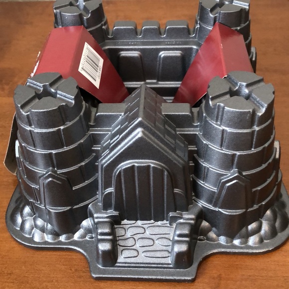 Nordic Ware Kitchen Nordic Ware Novelty Castle Bundt Pan Poshmark